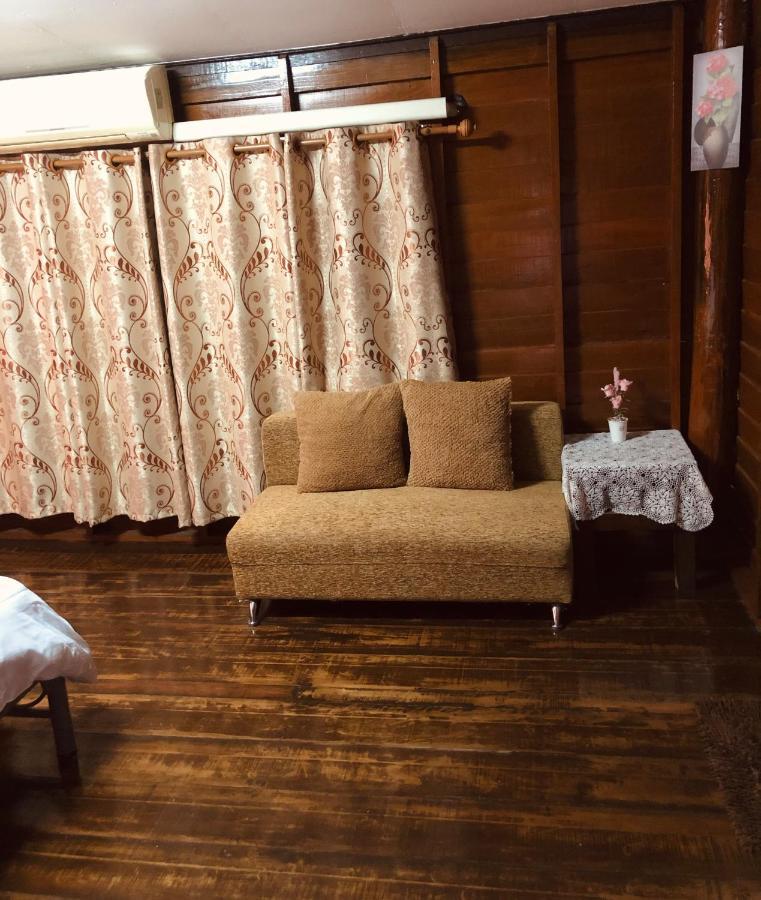Banthai Guesthouse Фетчабури Екстериор снимка