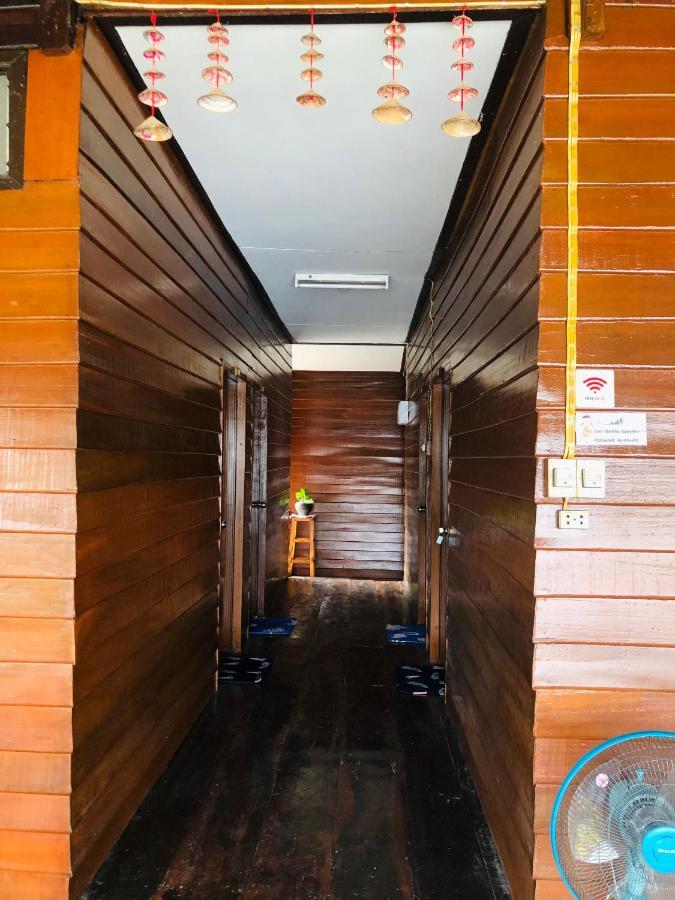 Banthai Guesthouse Фетчабури Екстериор снимка