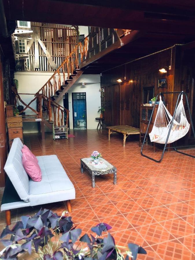 Banthai Guesthouse Фетчабури Екстериор снимка