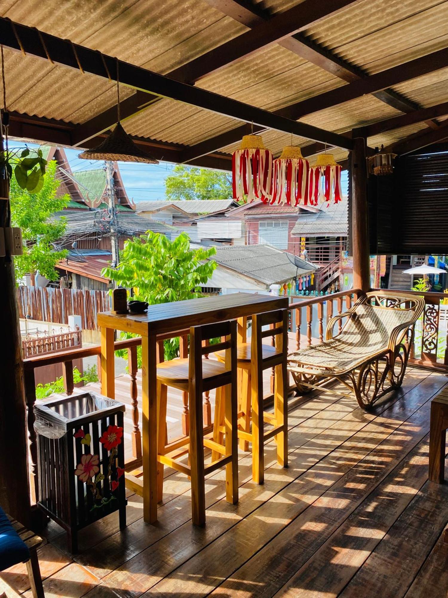 Banthai Guesthouse Фетчабури Екстериор снимка