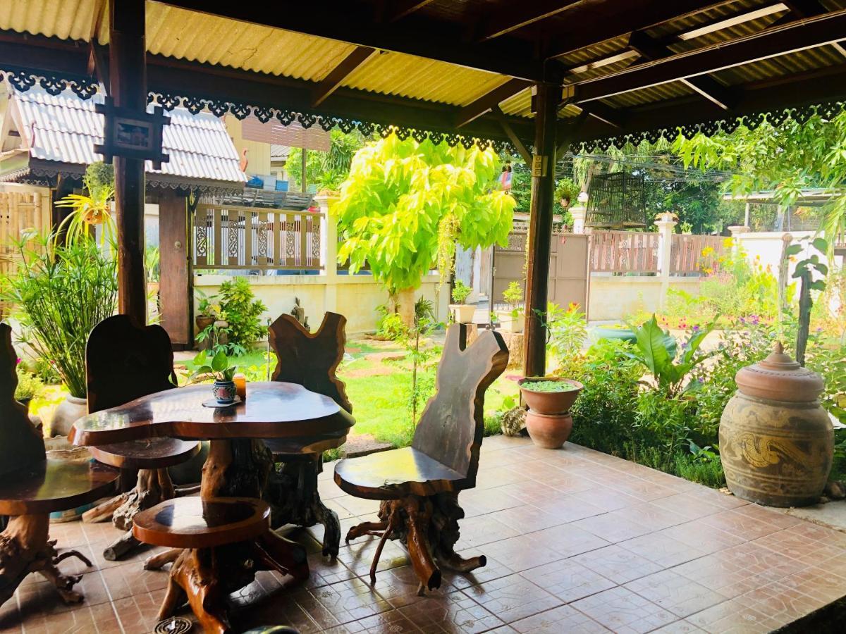 Banthai Guesthouse Фетчабури Екстериор снимка